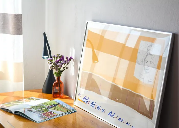 Chiara Lovely تيرانا